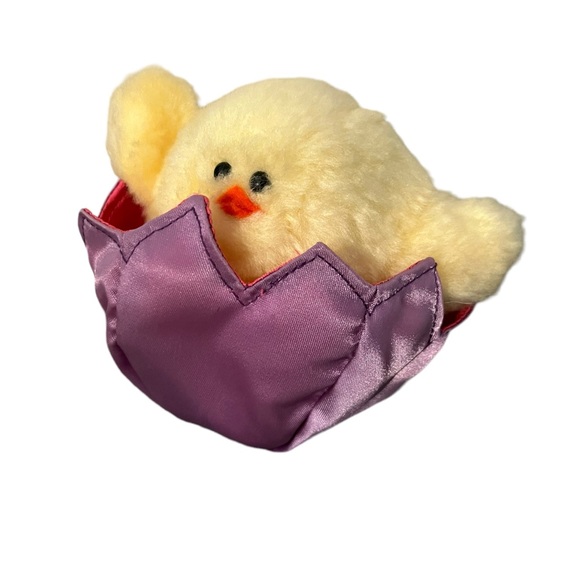 Vintage Hallmark 1996 “Dibby” Chick in Egg Easter Plush Stuffed Animal - Picture 2 of 8